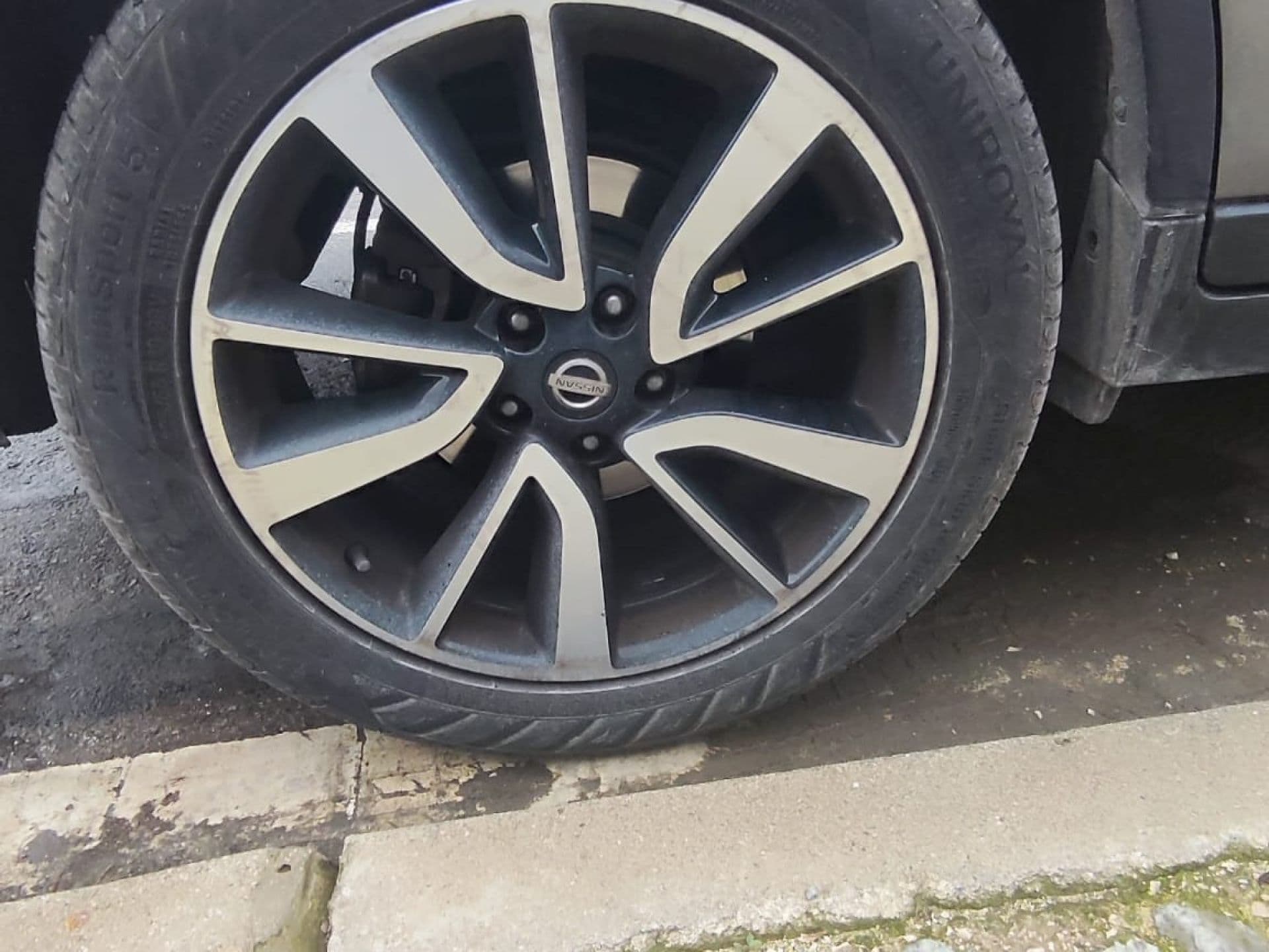 NISSAN x trail