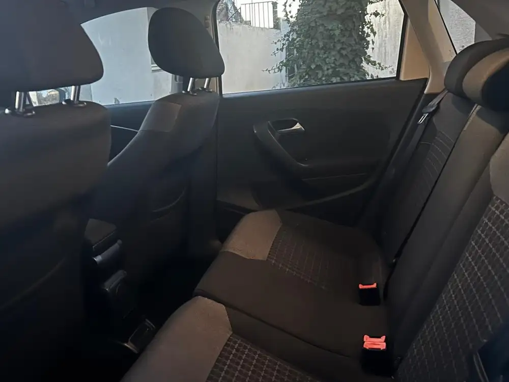 VOLKSWAGEN polo - Foto 10 | Clidrive