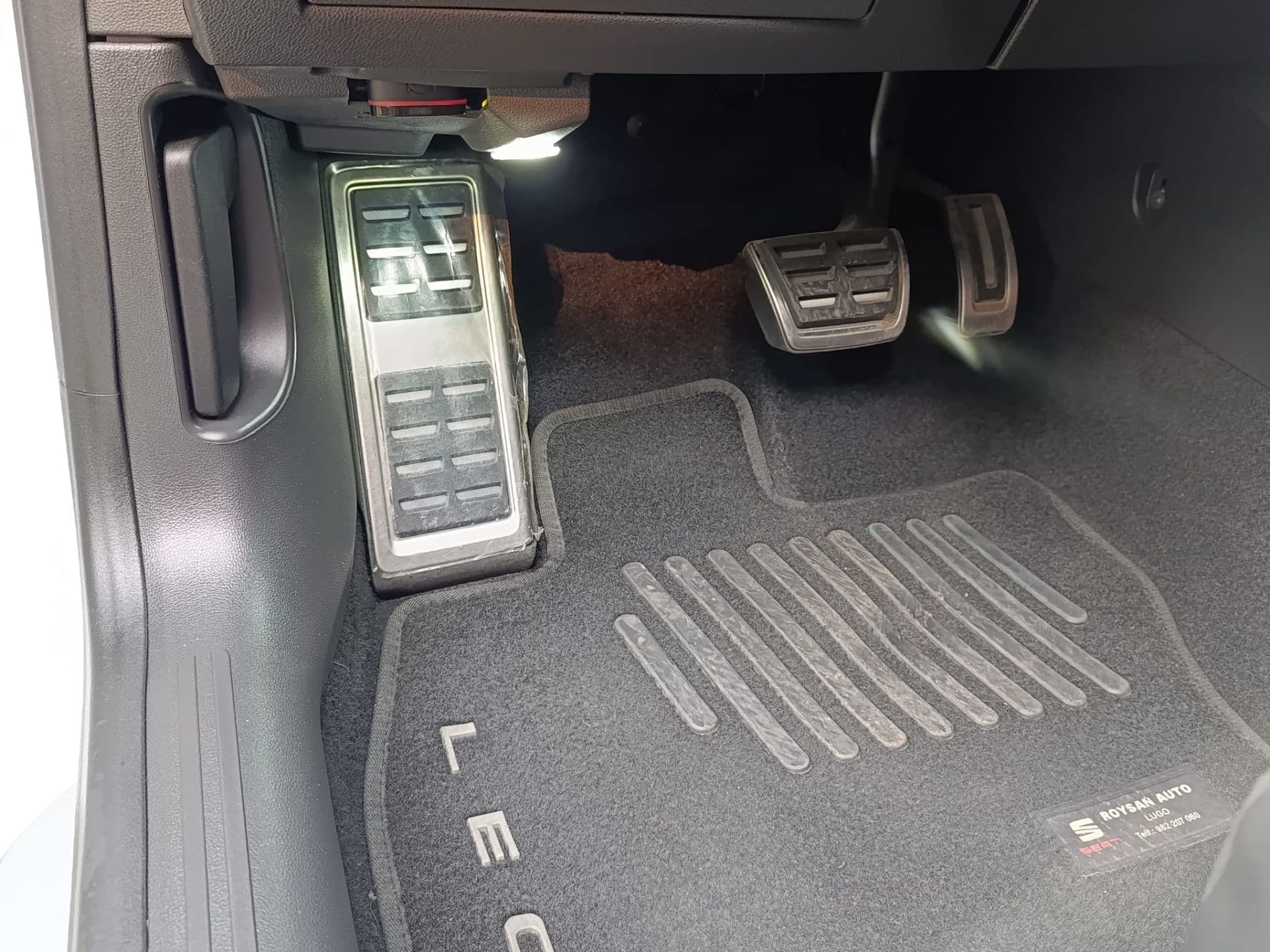 SEAT leon