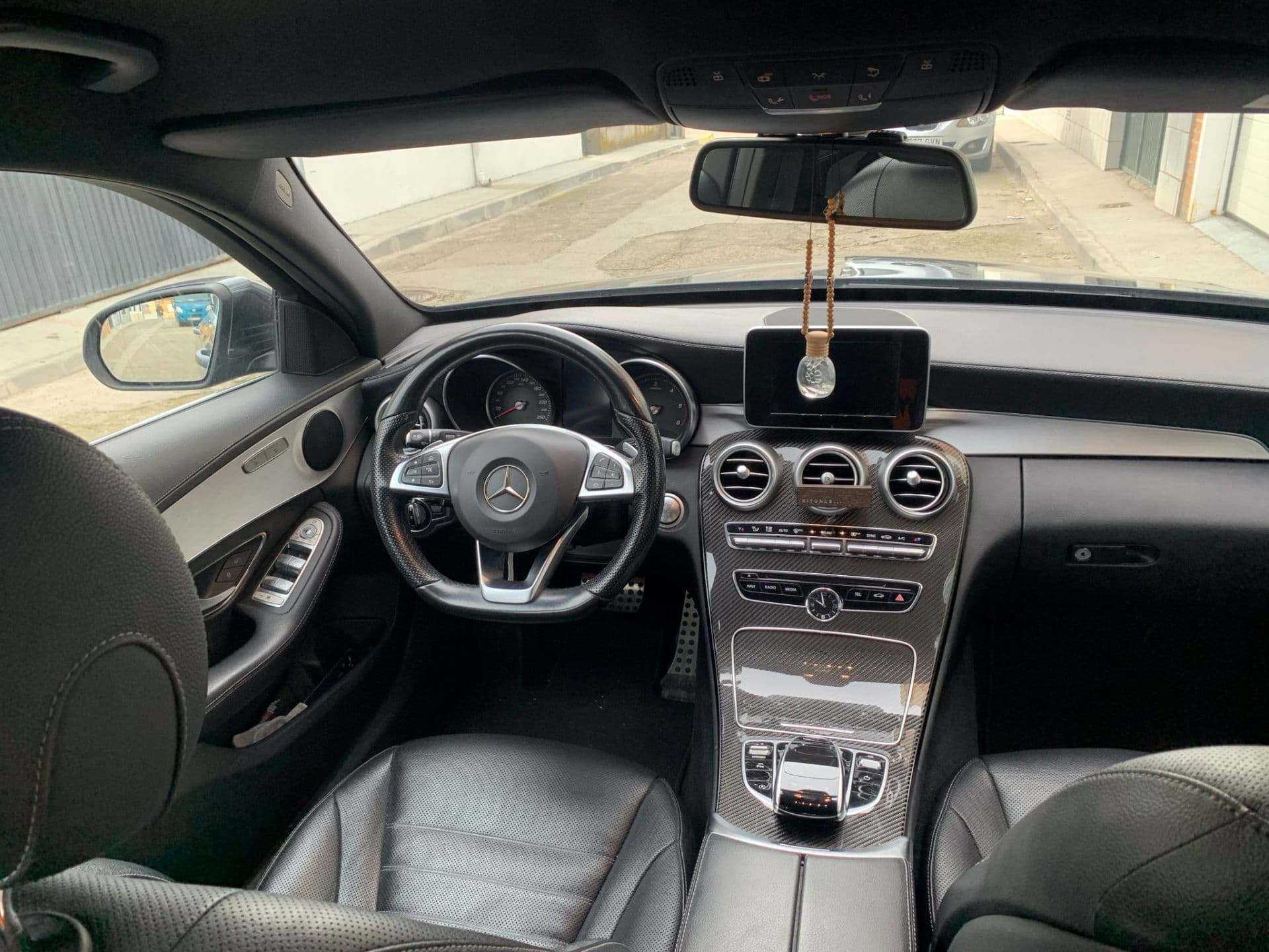 MERCEDES clase c