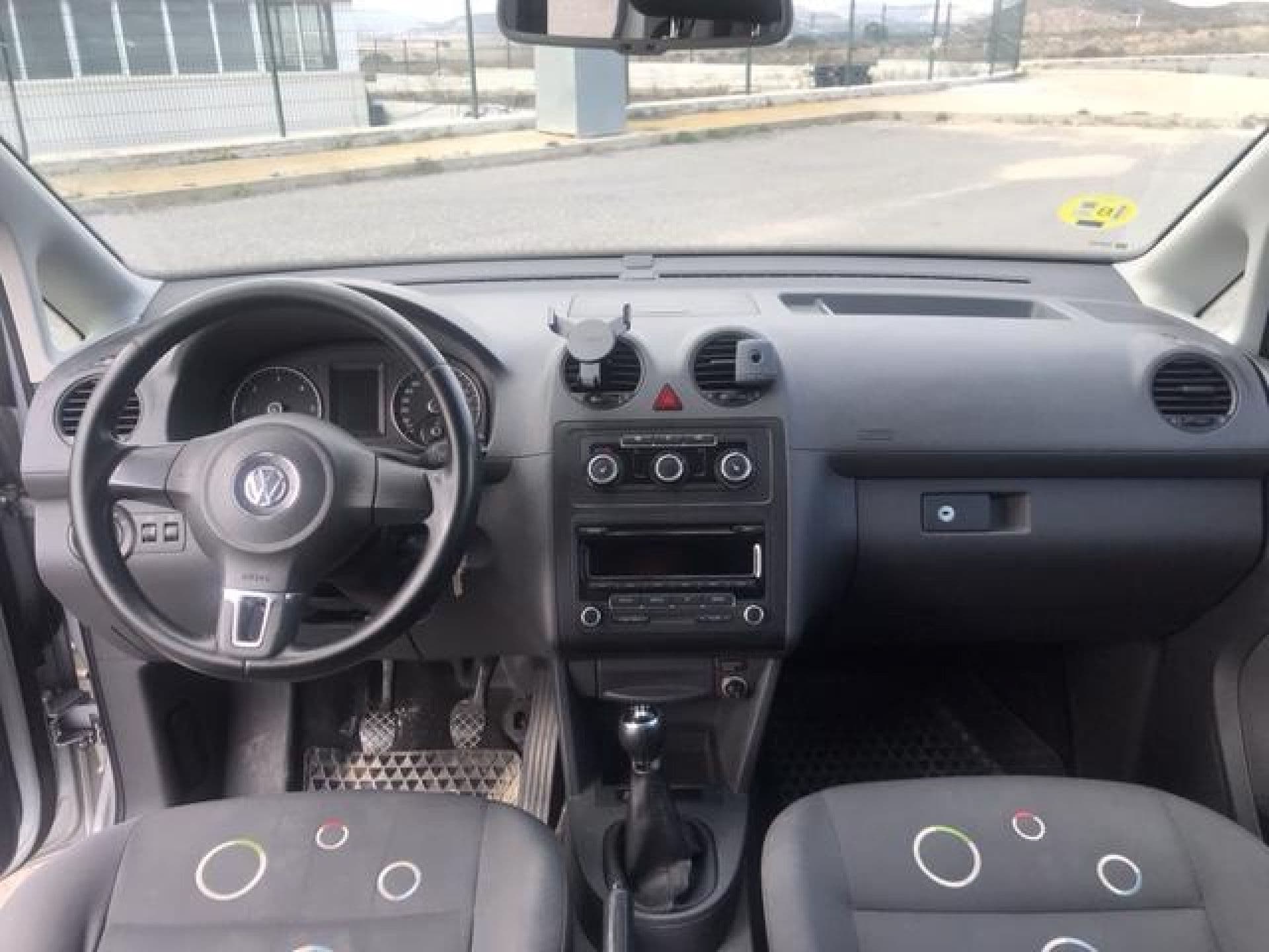 VOLKSWAGEN caddy