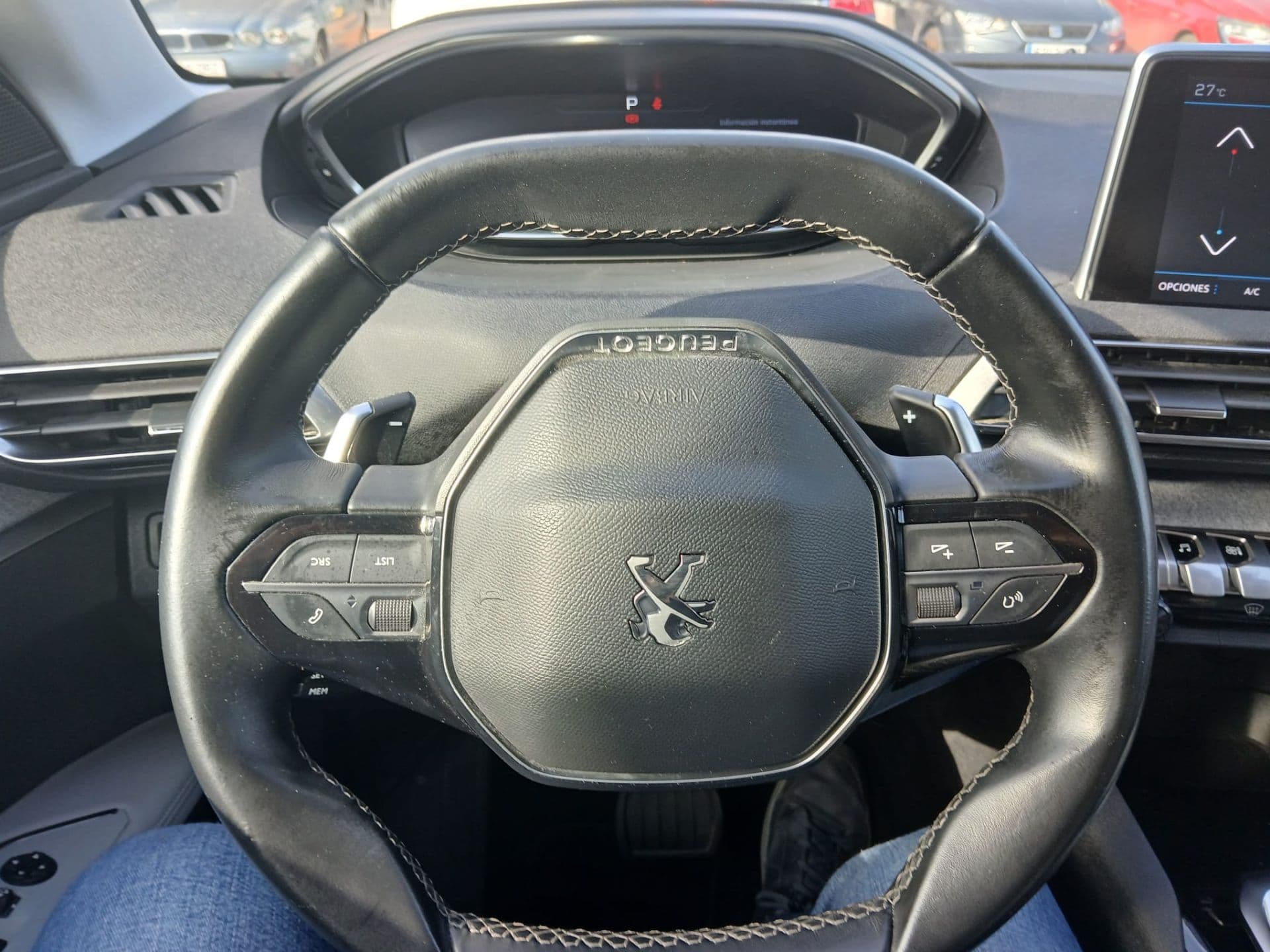 PEUGEOT 5008