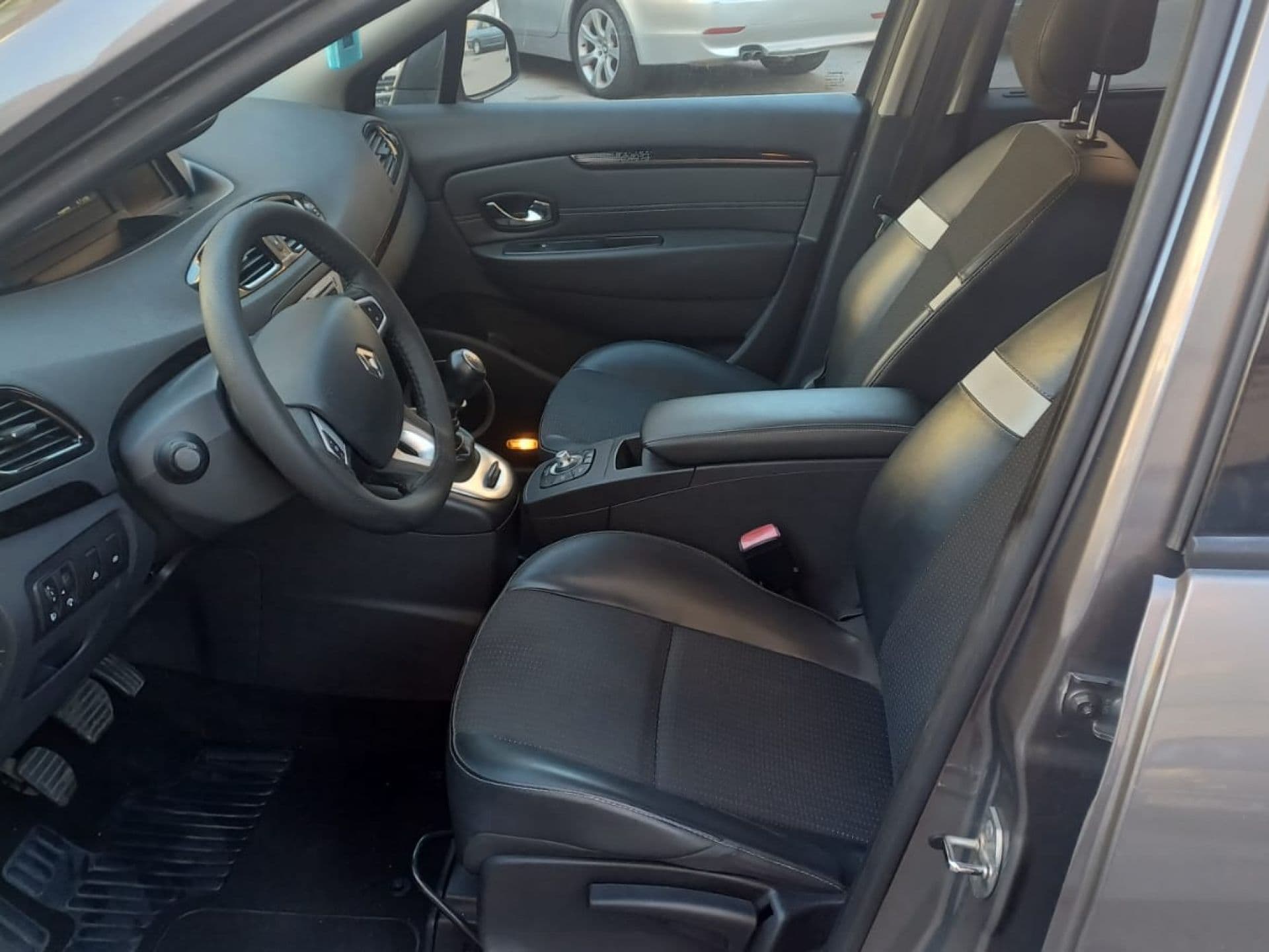 RENAULT grand scenic