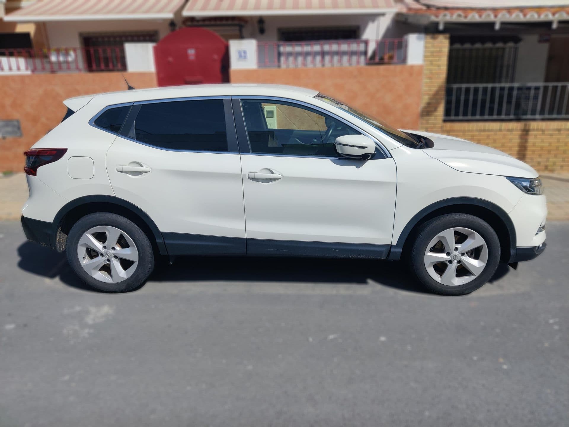 NISSAN qashqai