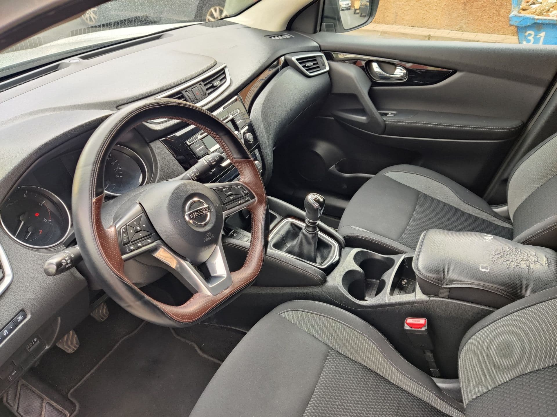 NISSAN qashqai