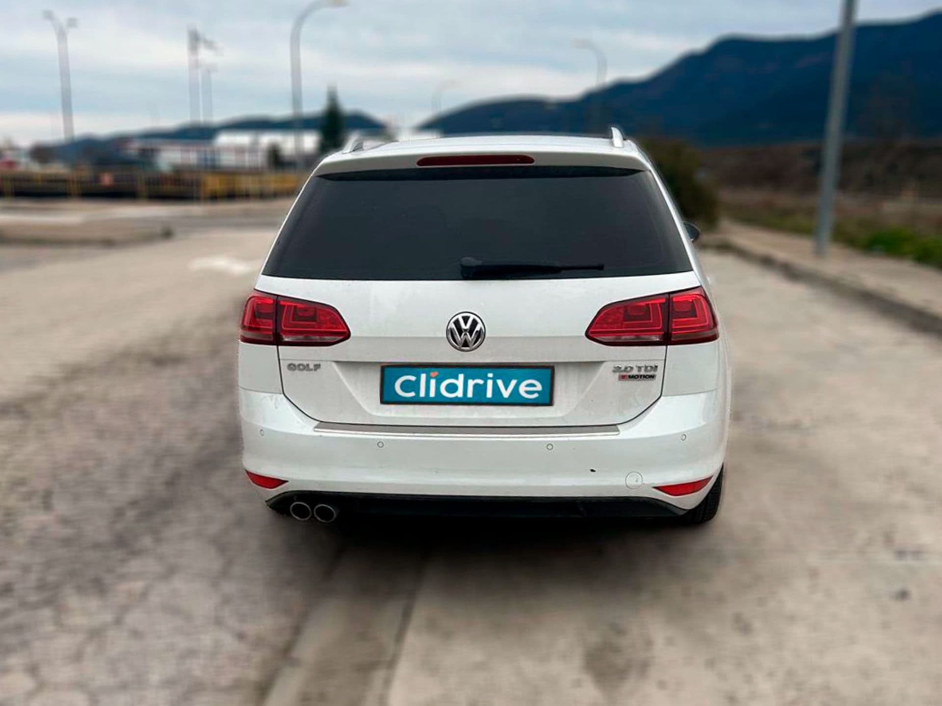 VOLKSWAGEN golf