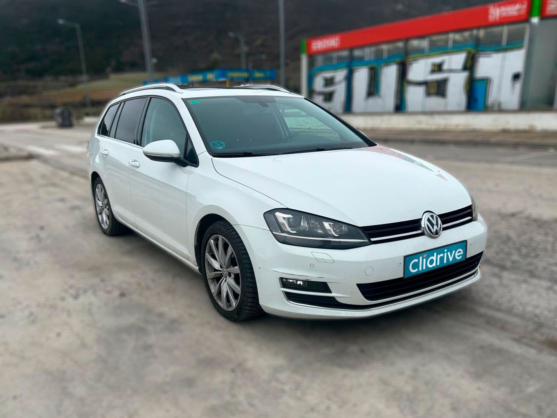 VOLKSWAGEN golf