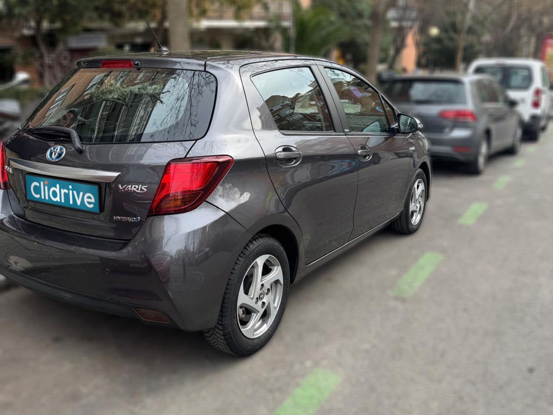 TOYOTA yaris