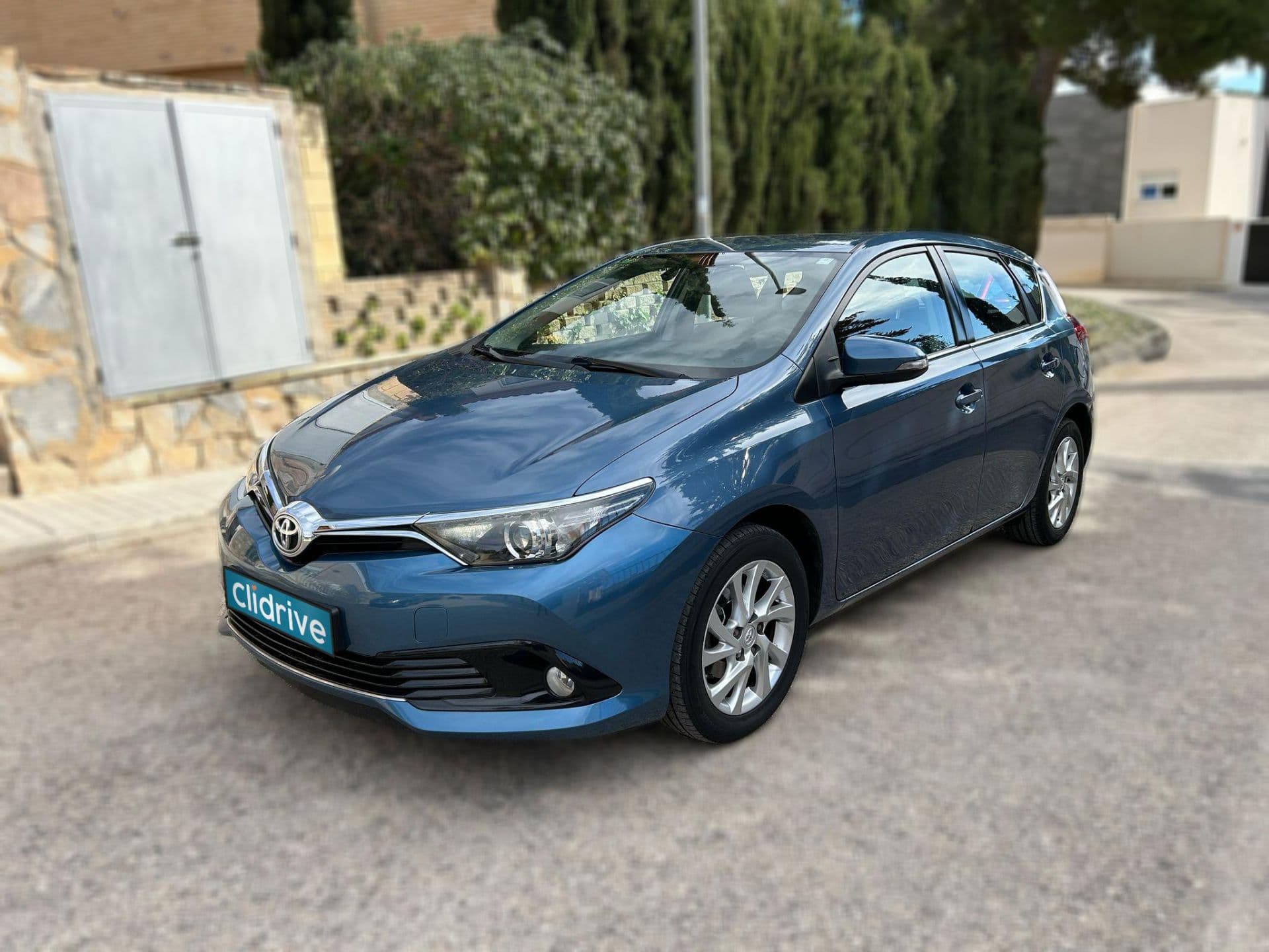 TOYOTA auris