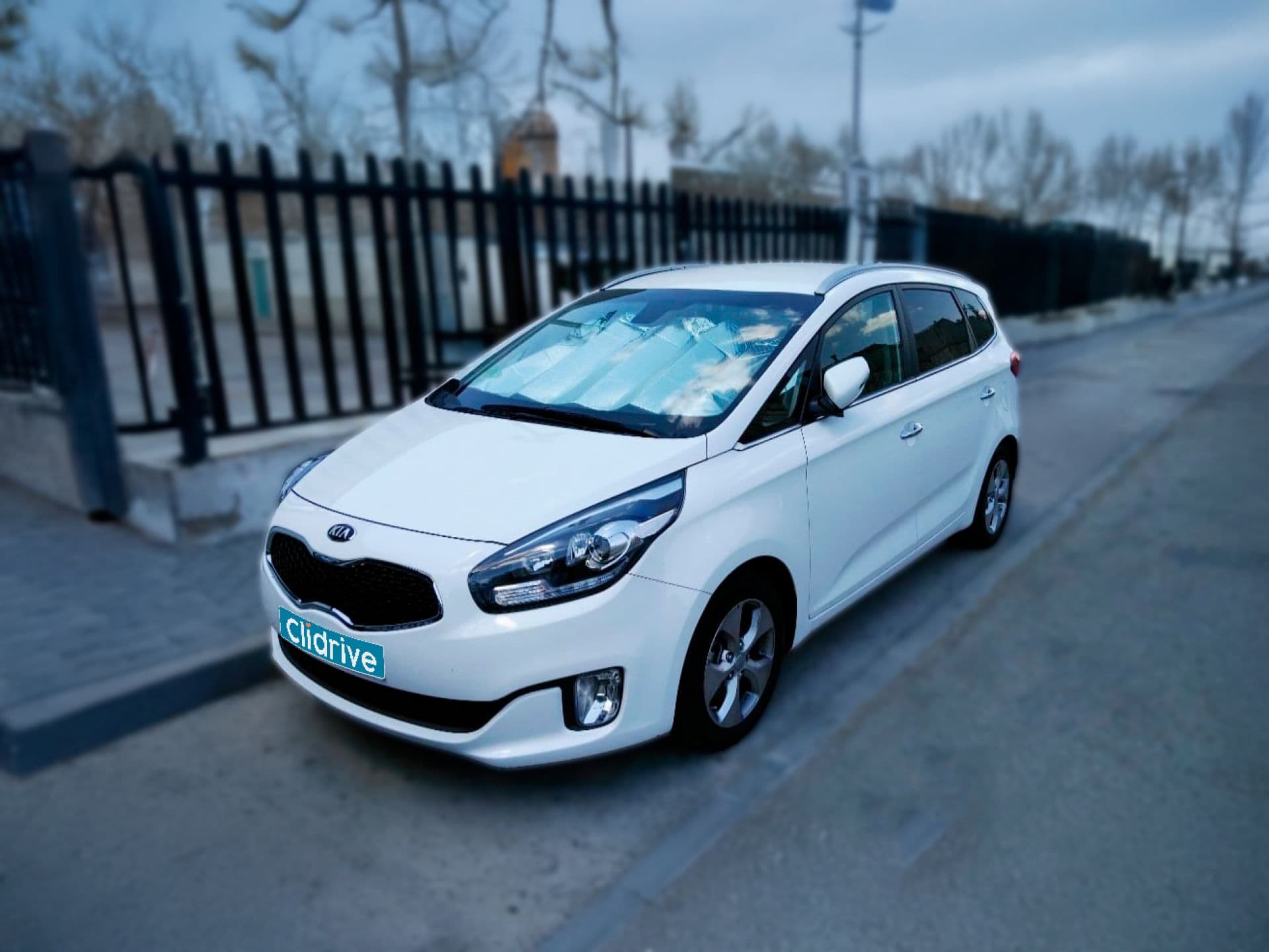 KIA carens