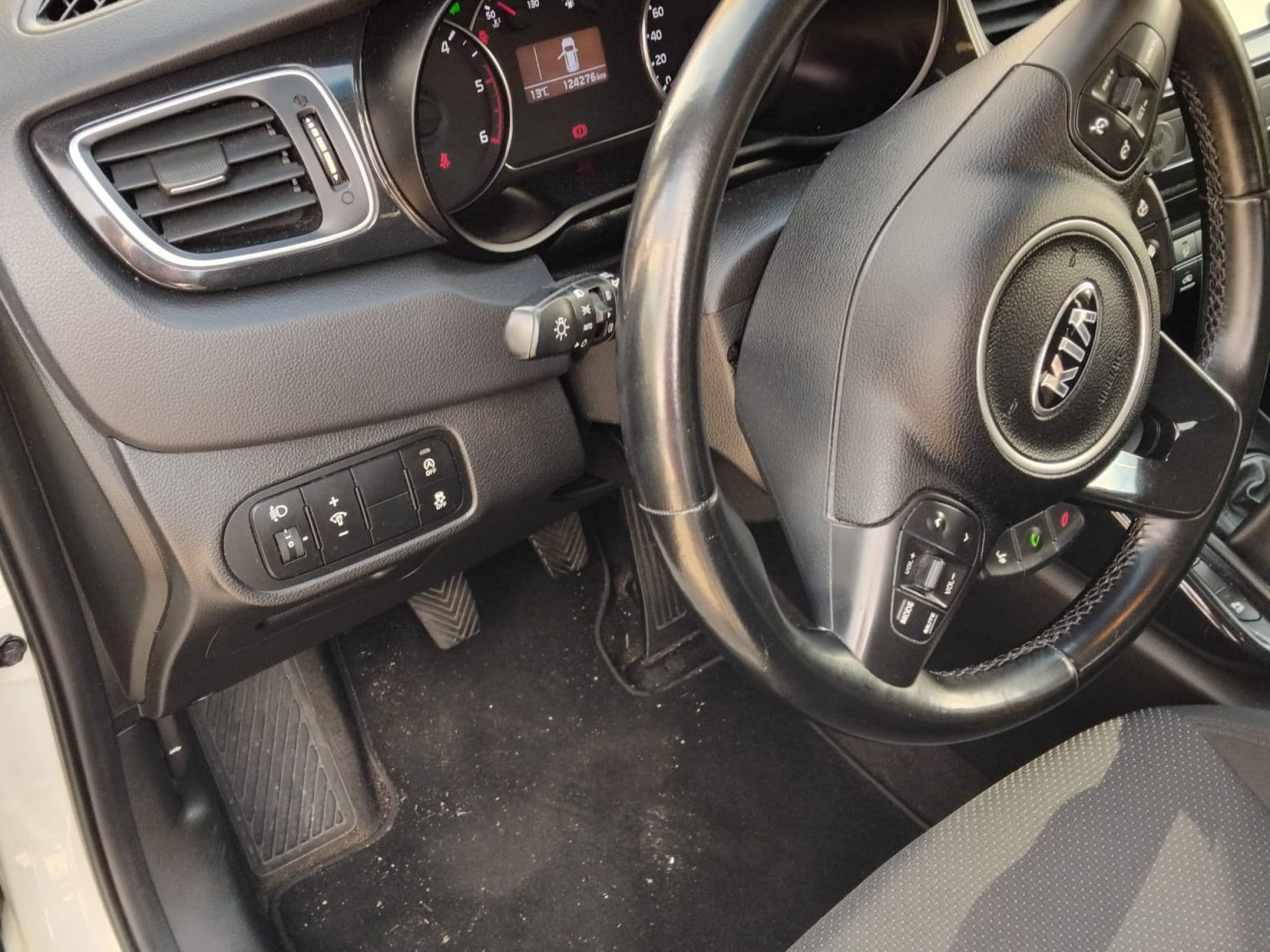 KIA carens