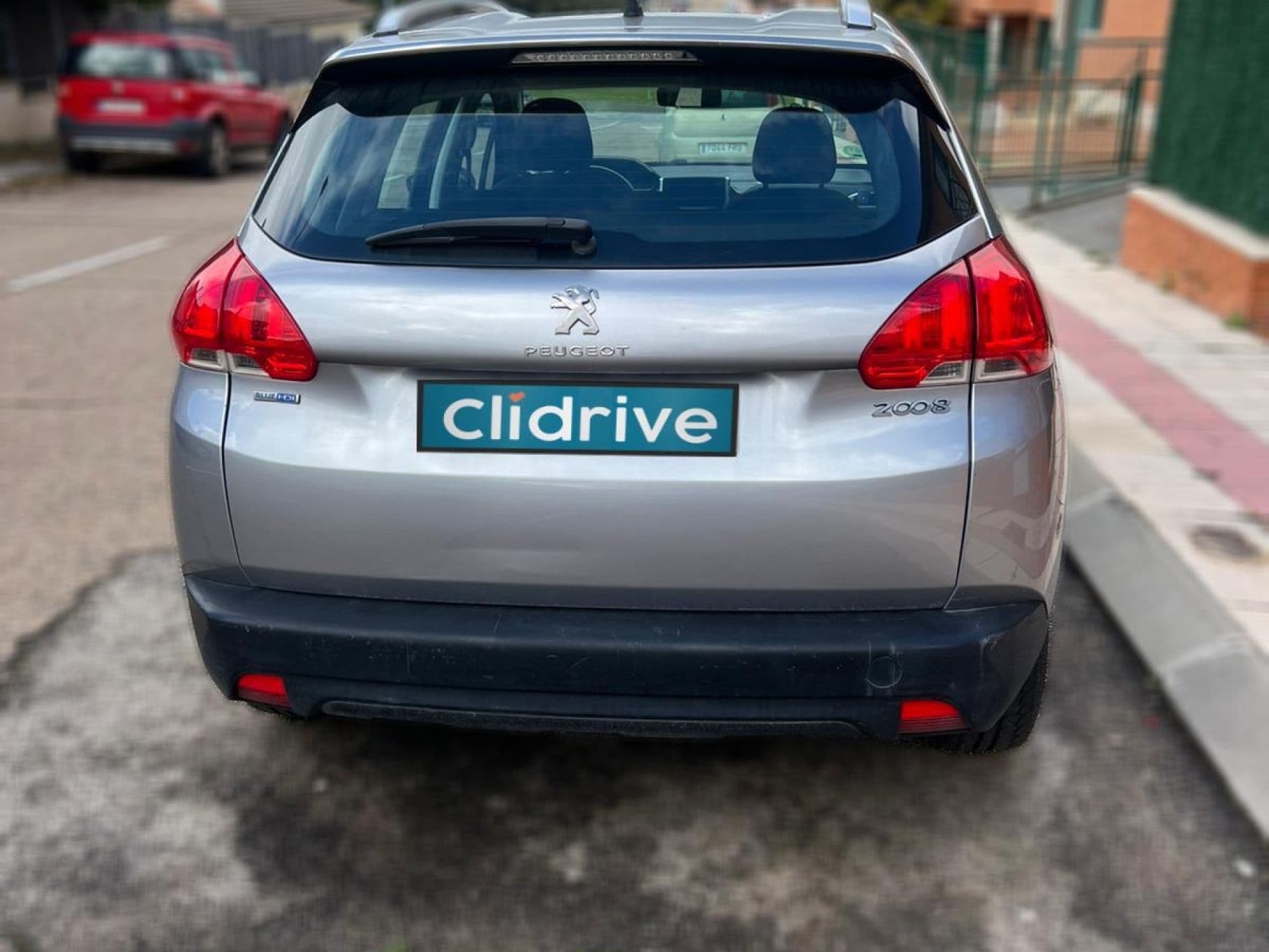 PEUGEOT 2008