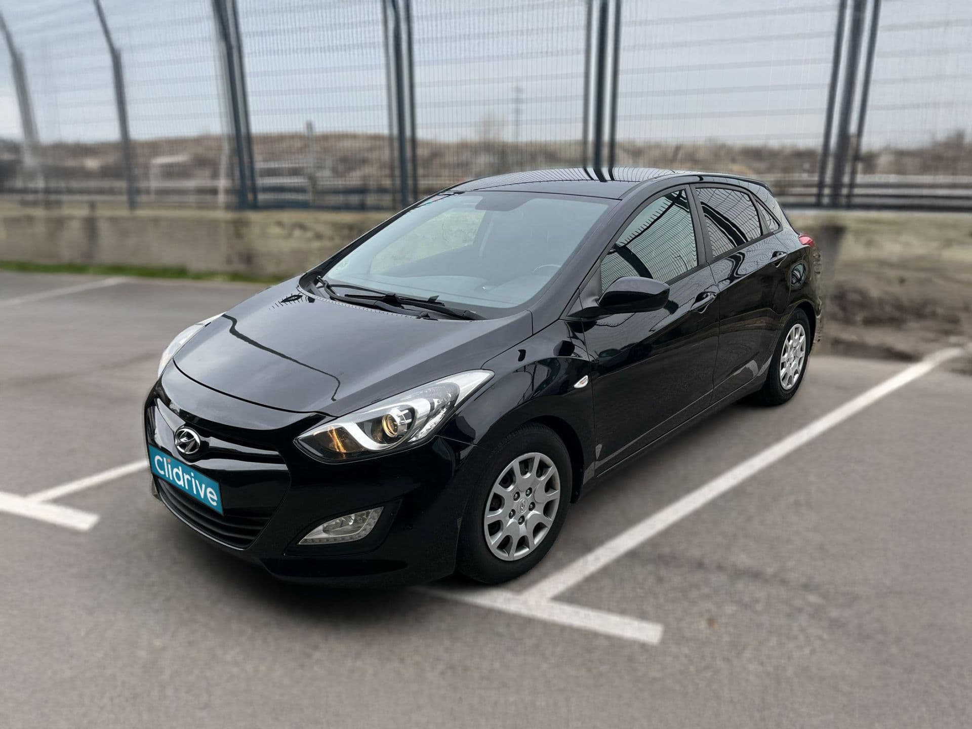 HYUNDAI i30