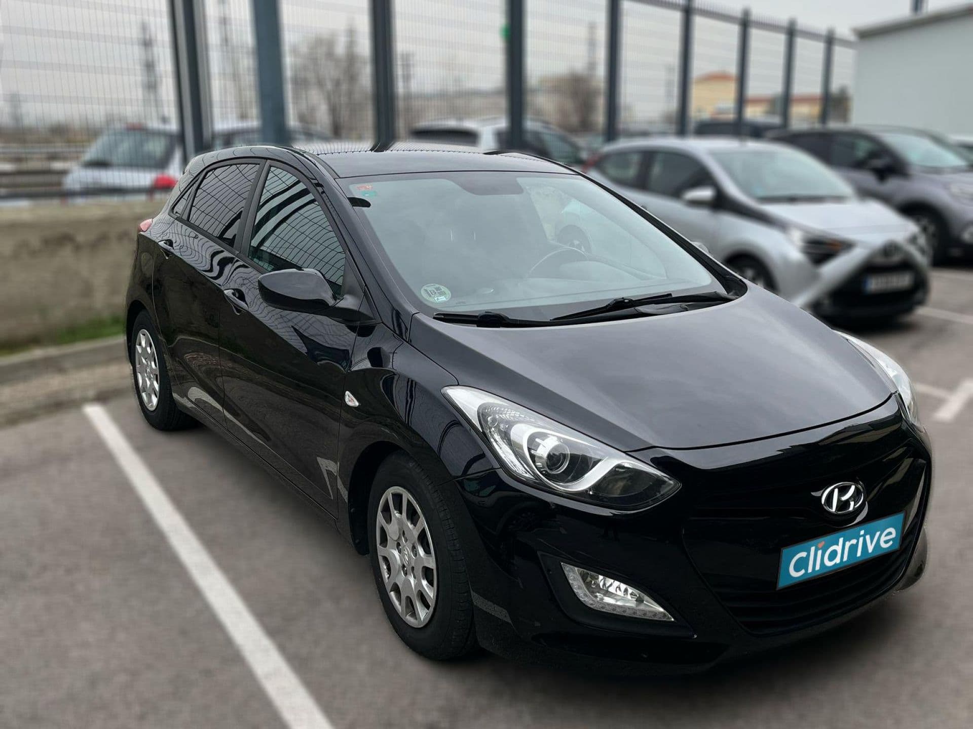 HYUNDAI i30