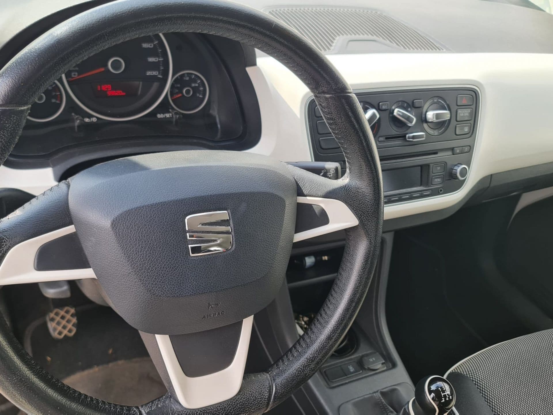 SEAT mii