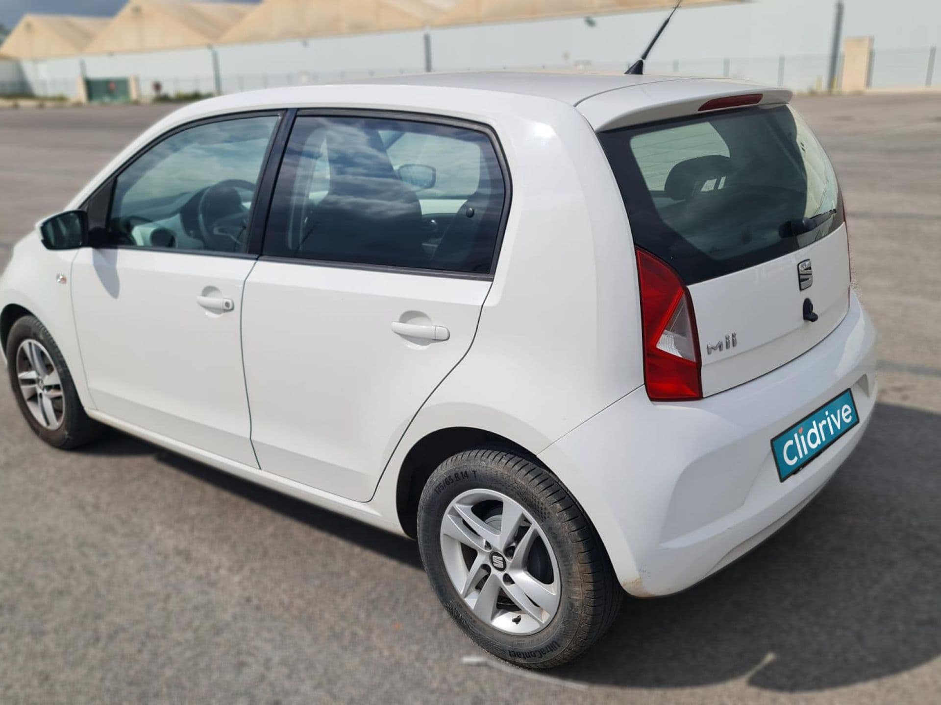 SEAT mii
