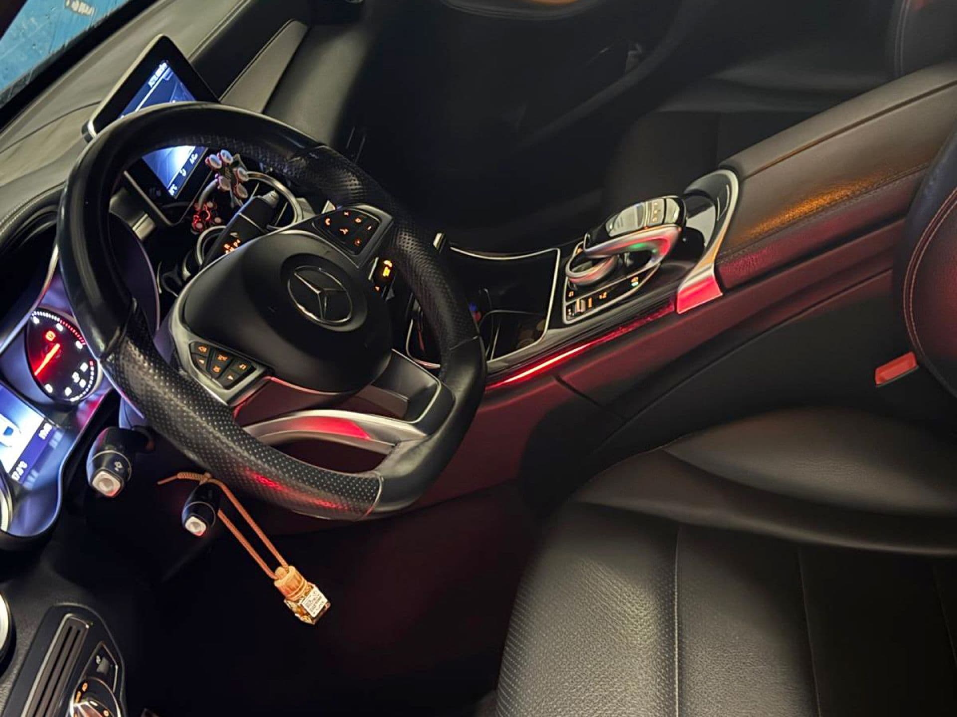 MERCEDES clase c
