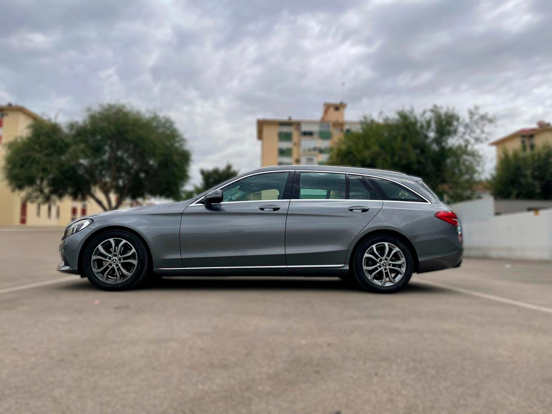 MERCEDES clase c