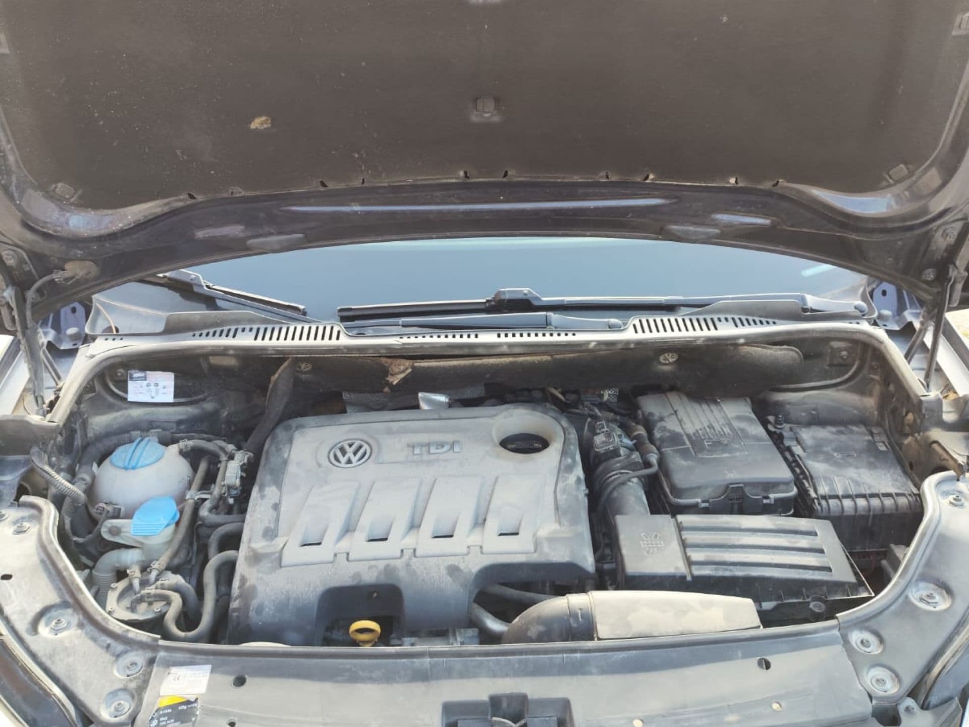 VOLKSWAGEN touran